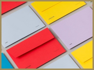 Obálky v několika odstínech Colorplanu (Minke x Ane Store’s)
