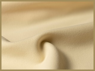 100% recyklovaný potahový materiál Velours Recycled Cream